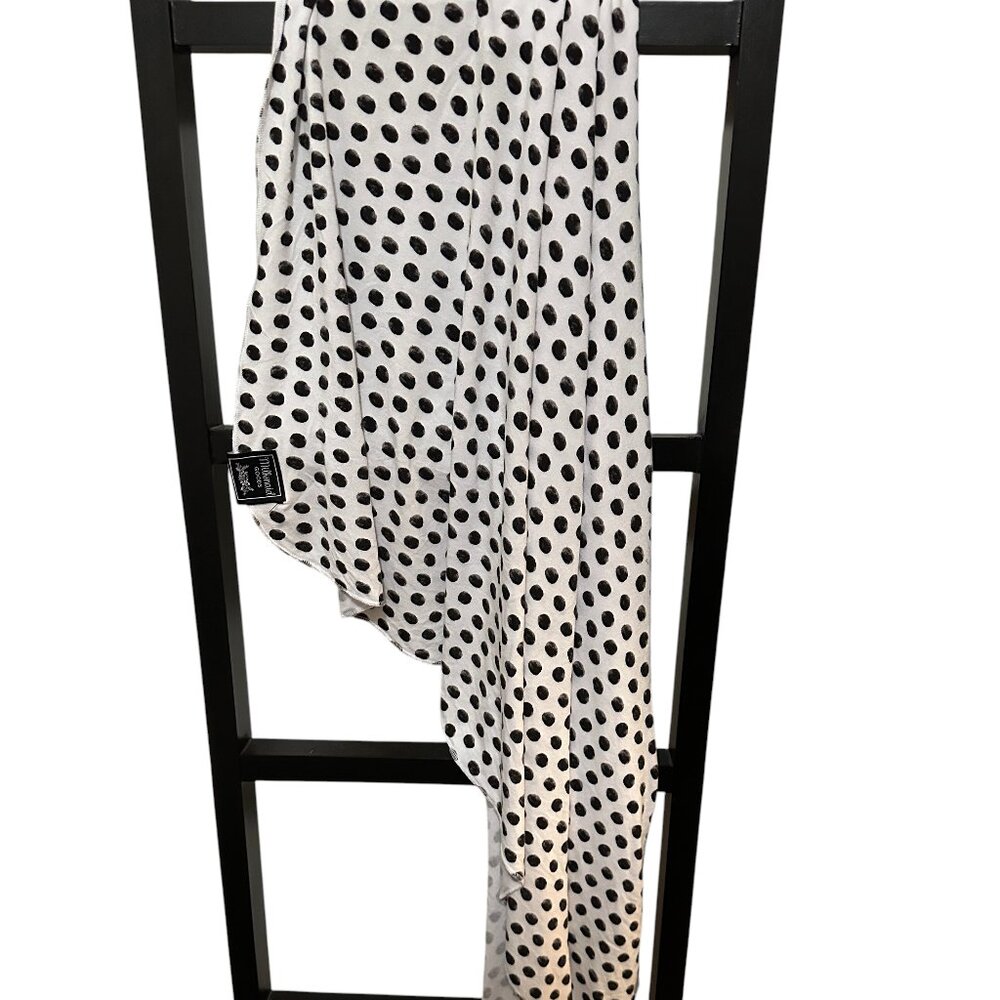 MilkMaid Goods Black & White Swaddle Blanket EUC